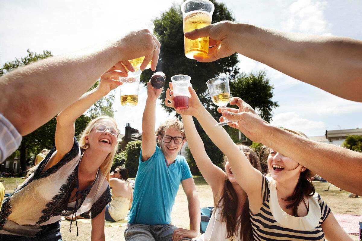 Очень неожиданно: исследователи назвали самой пьющую страну в мире