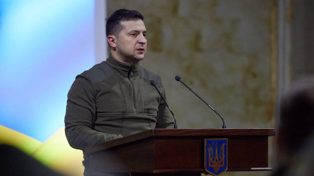 «Потому что Зеленский никто и звать его никак»: Азаров заявил об отсутствии оппозиции в Украине