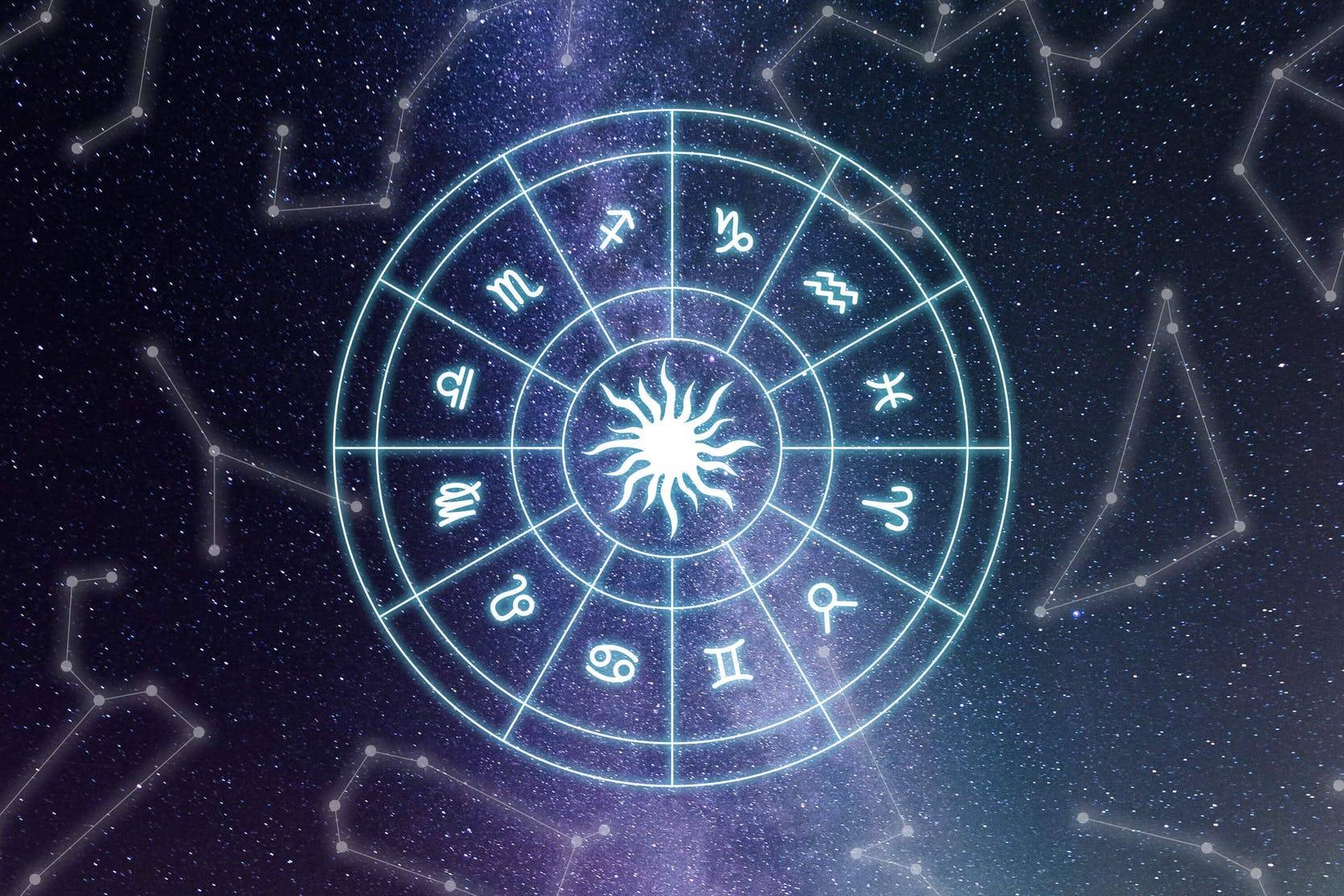 Везунчики в финансах и в личной жизни: астрологи назвали ТОП-5 самых удачливых знаков Зодиака в 2022 году