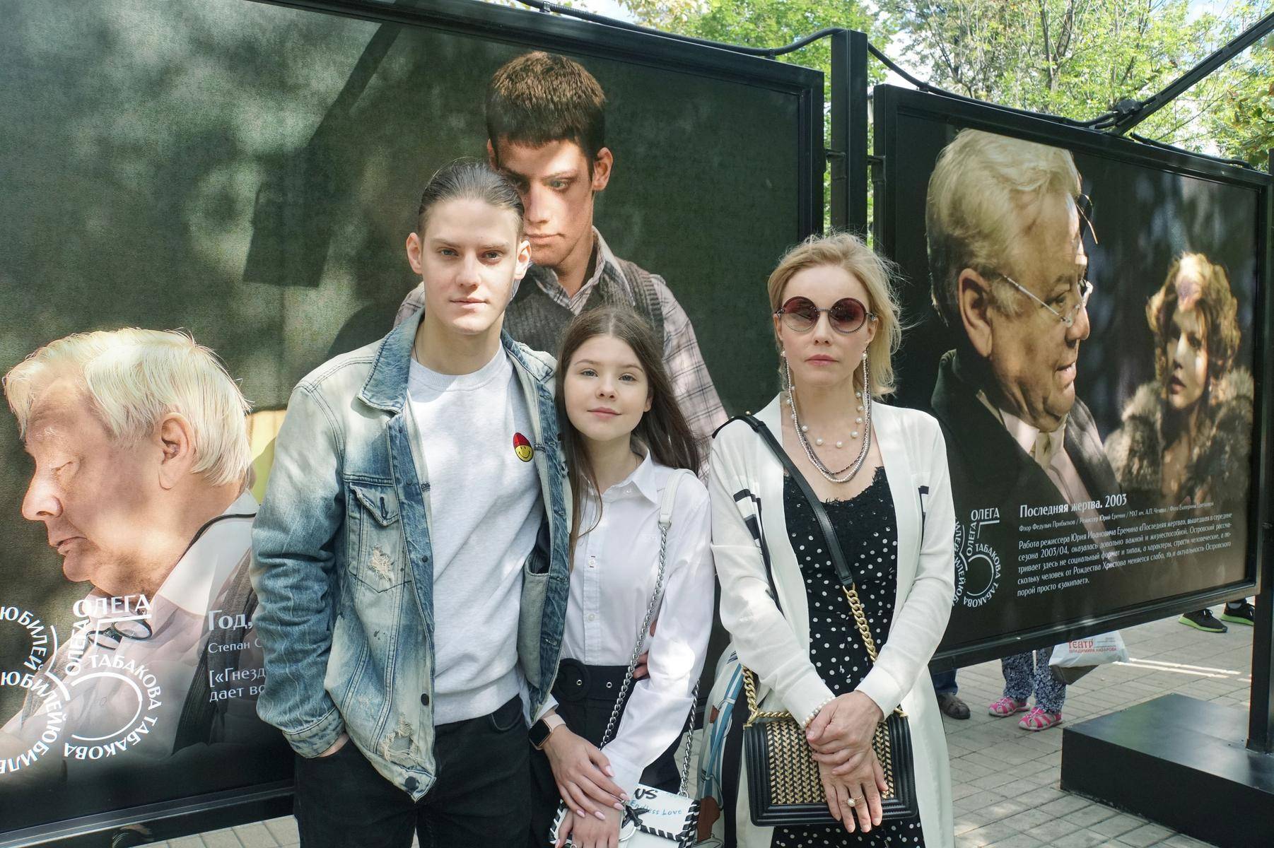 «Я слишком рано влюблялась»: Зудина рассказала о дочери от Табакова