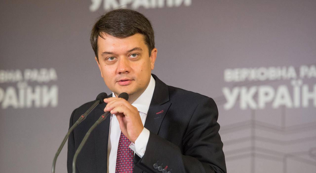 «Не предложил никакой поездки повестки»: политолог объяснил, почему Разумков не может стать президентом