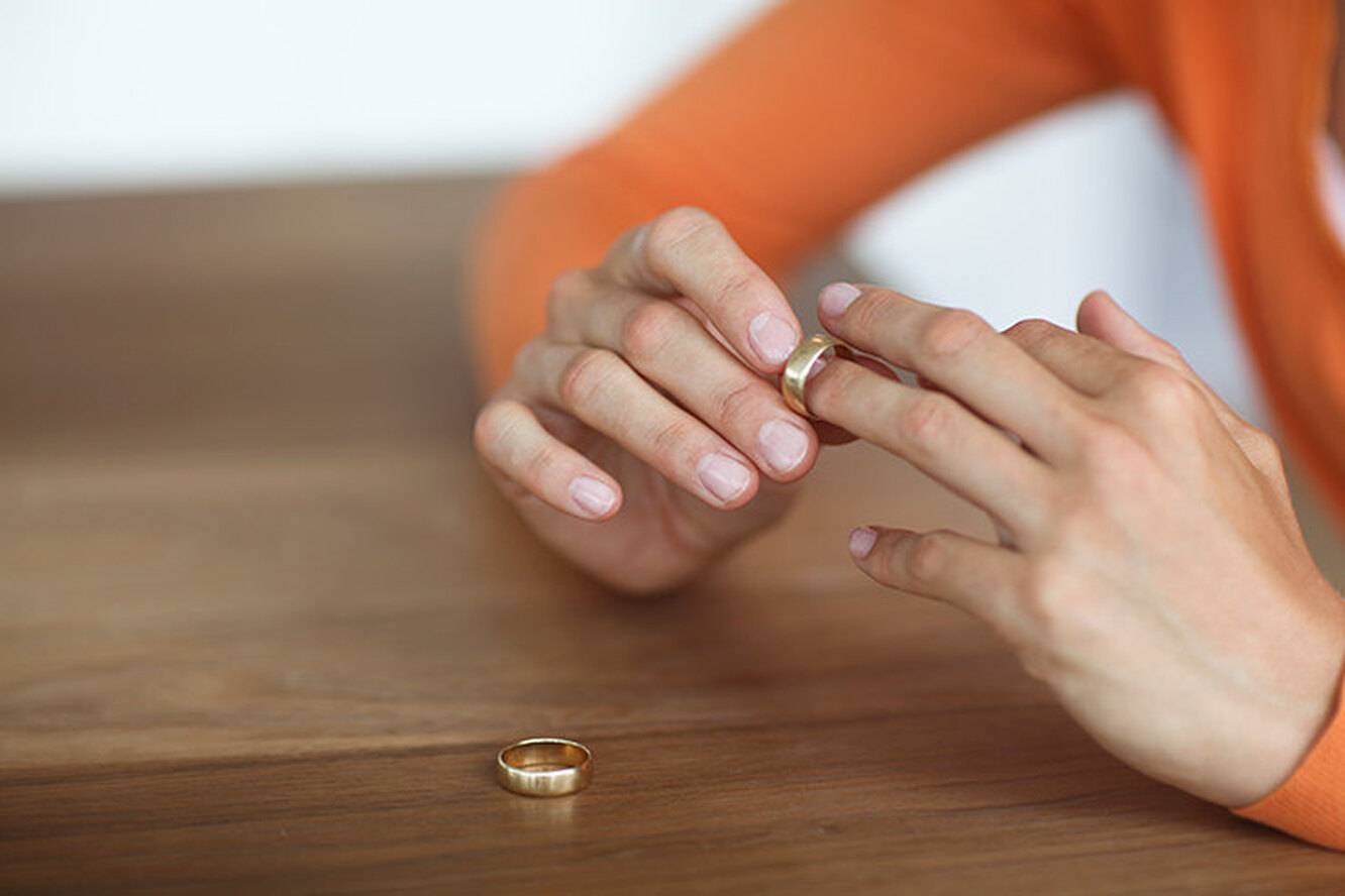 Учёные: женщины чаще мужчин сожалеют о разводе