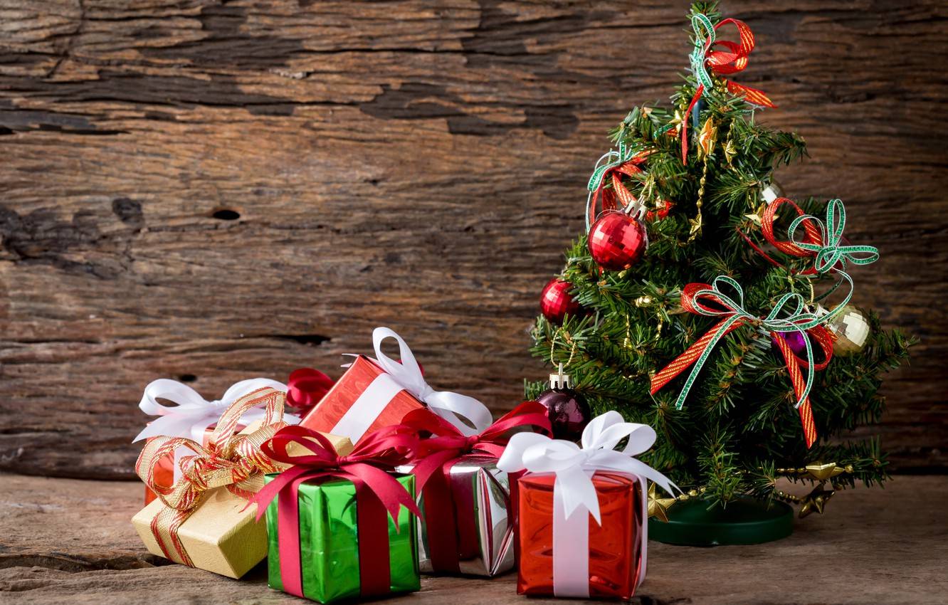Эксперты перечислили ТОП-4 правила выбора новогодних подарков
