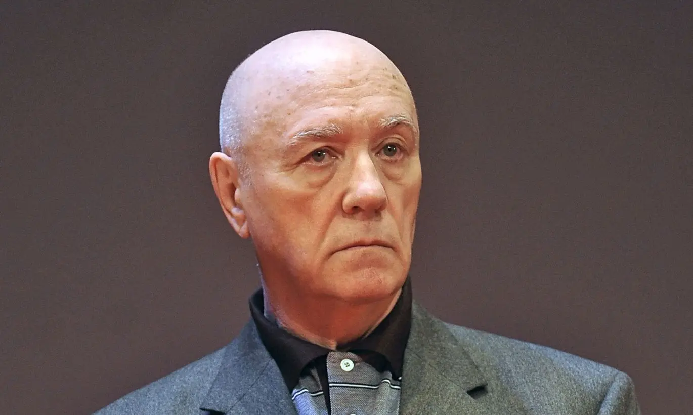 «Не спешит об этом говорить»: Поргина не смогла добиться ответа от сына Куравлёва по поводу нахождения артиста в доме престарелых