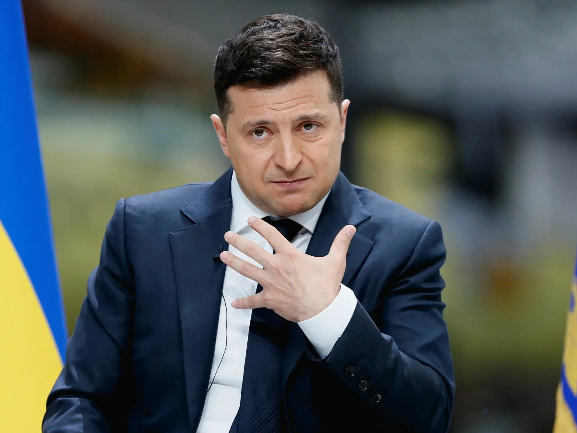 «Нас по ним судят»: Мураев заявил о стыде за Зеленского