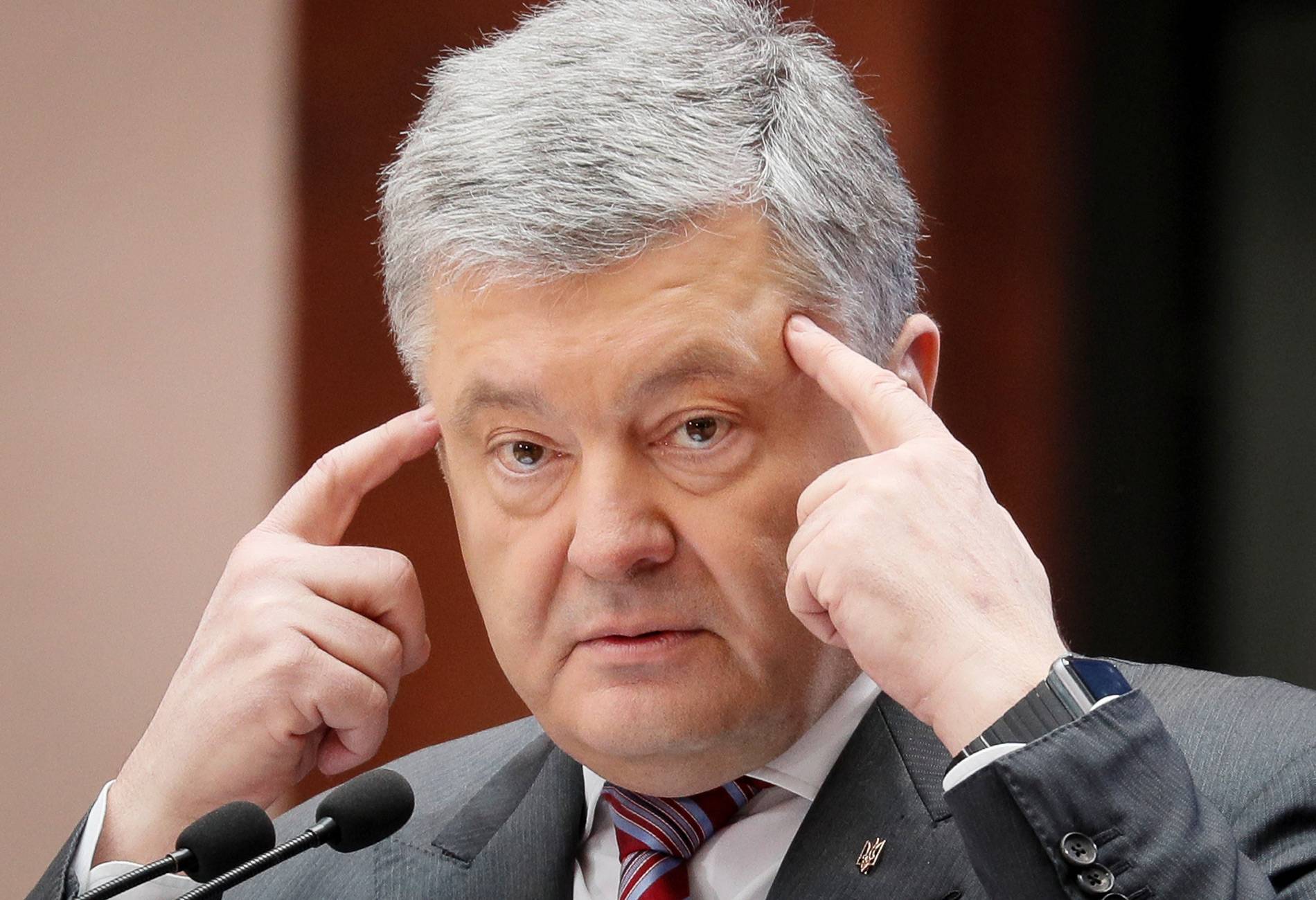 «Того, что он украл, хватит всем внукам»: Погребинский озвучил причину возвращения Порошенко