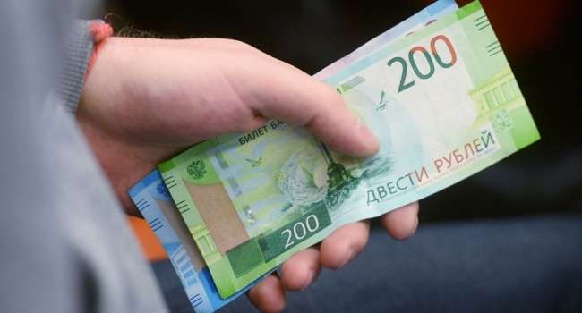 В Херсонской области с апреля могут ввести рубли, - депутат облсовета