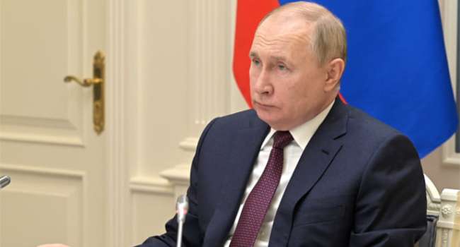 В России начали требовать отстранения Путина из должности президента