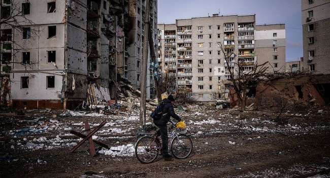 Чернигов опять под обстрелом российских оккупантов: повреждены дома и школы