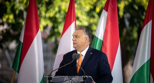 Орбан рассказал, почему Венгрия отказывается вводить эмбарго на нефть и газ из РФ