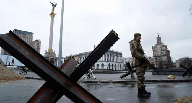 В Киев начали возвращаться дипломаты ряда стран