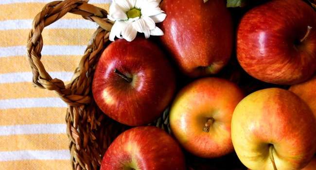 Яблочный Спас 2022: история и традиции одного из важнейших христианских праздников