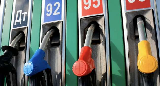 Цены на горючее снова вырастут: депутаты одобрили возвращение акциза на дизель, автогаз и бензин
