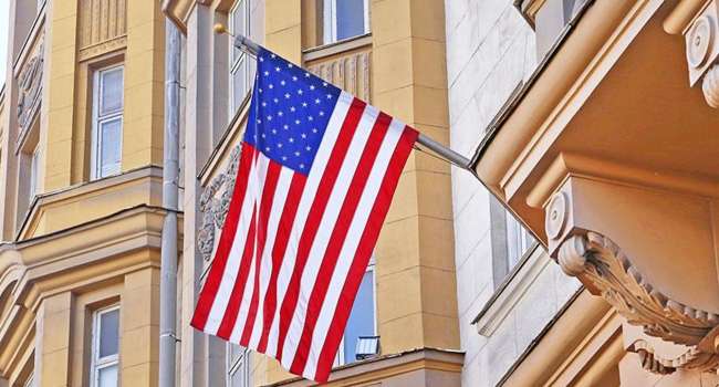 США призывает своих граждан в срочном порядке выехать из Киева