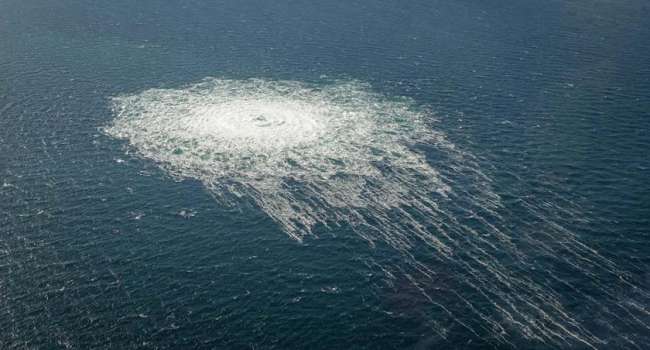 Датские военные публикуют фото и видео пузырящейся воды в местах взрывов на газопроводах  Nord Stream 1 и Nord Stream 2