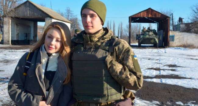 Тина Кароль совместно с волонтерами приобрела для ВСУ военное авто - ведущий Даниэль Салем искренне поблагодарил певицу