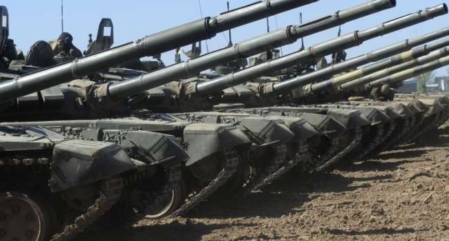 Россия отправила на войну в Украину танковый полк без какой-либо подготовки