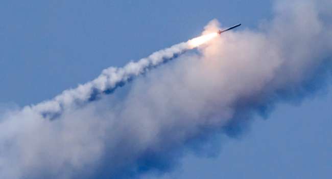 Четверо гражданских погибли от ракетного удара россиян по Первомайскому