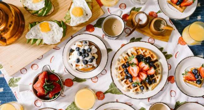 Врачи назвали главные ошибки выбора завтрака, которые сокращают жизнь и наносят вред вашему организму