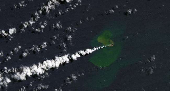 В Тихом океане появился новый остров - его площадь около 24 тысяч квадратных метров