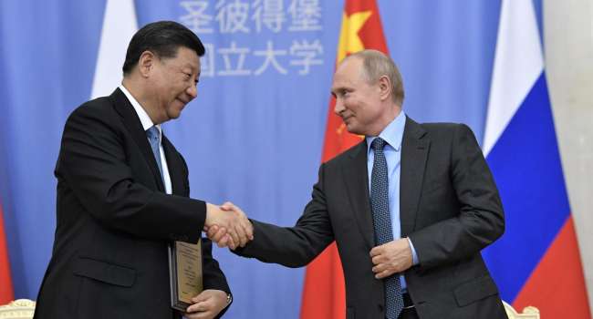 Путин поблагодарил главу Китая Си за его «взвешенную» позицию по отношению к Украине