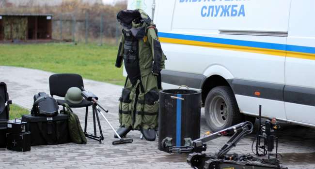 Аноним сообщил о заложении самодельных бомб в трех больницах Львова