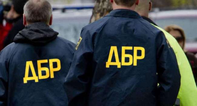 Чиновника Укртрансбезопасности задержали в Ужгороде за систематические взятки от водителей