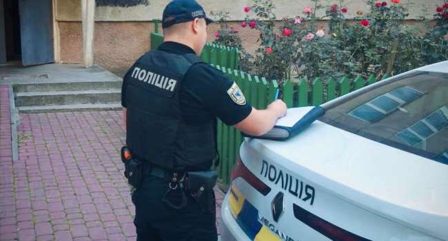 В Киевской области полиция задержала банду: преступники врывались на предприятия ночью и похищали имущество