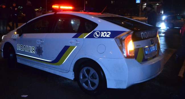 Во Львове пьяный 19-летний водитель Lexus пытался откупиться взяткой от полиции