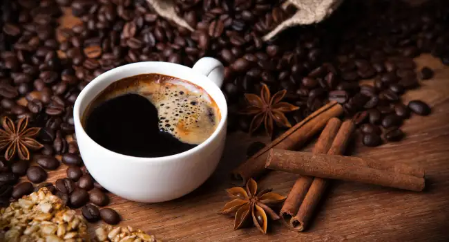 Почему кофе с корицей полезен для здоровья: эксперты обнаружили удивительные факты
