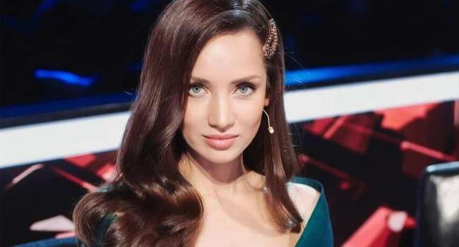 Танцовщица-предательница Татьяна Денисова отказалась от украинского паспорта и получила гражданство РФ